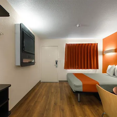 Hotel 6-carlsbad, Ca