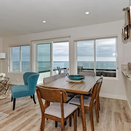 Ocean Front Aparthotel 4*