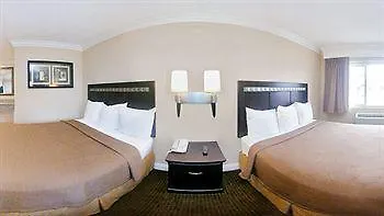 Hotel Rodeway 3*