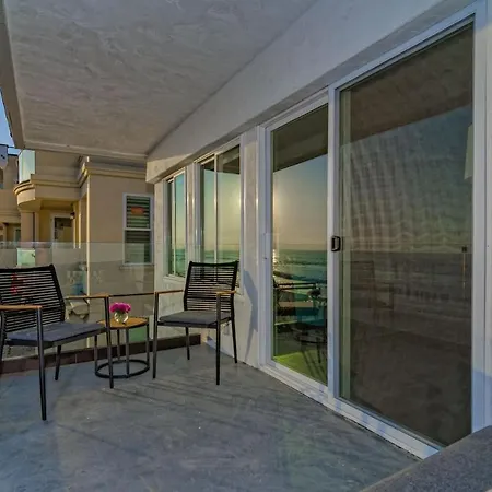 Ocean Front 4* Carlsbad