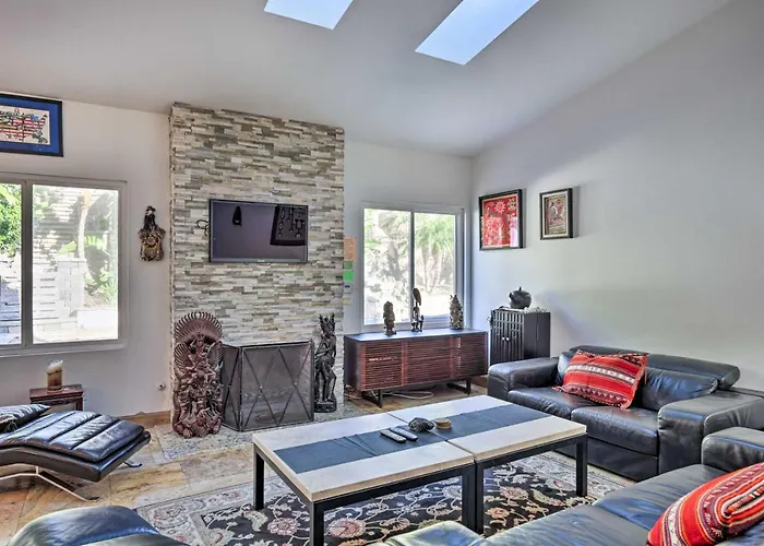 Carlsbad Getaway - Furnished Patio And Pool!