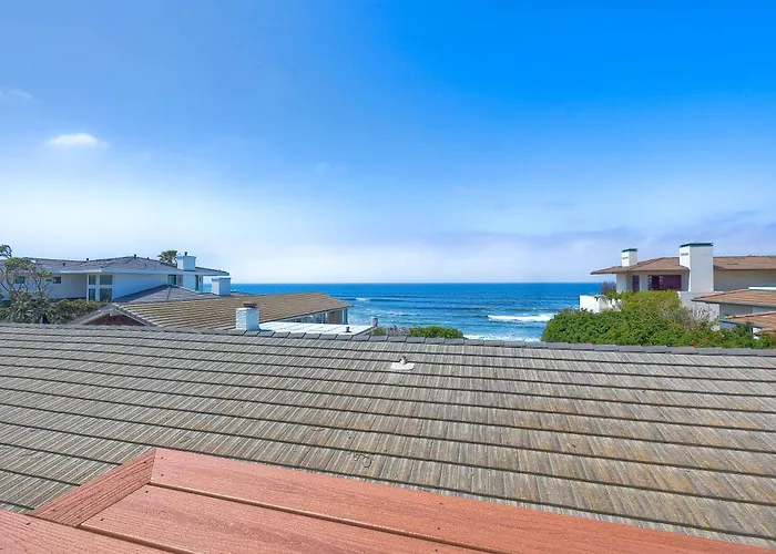 5051 Shore Drive