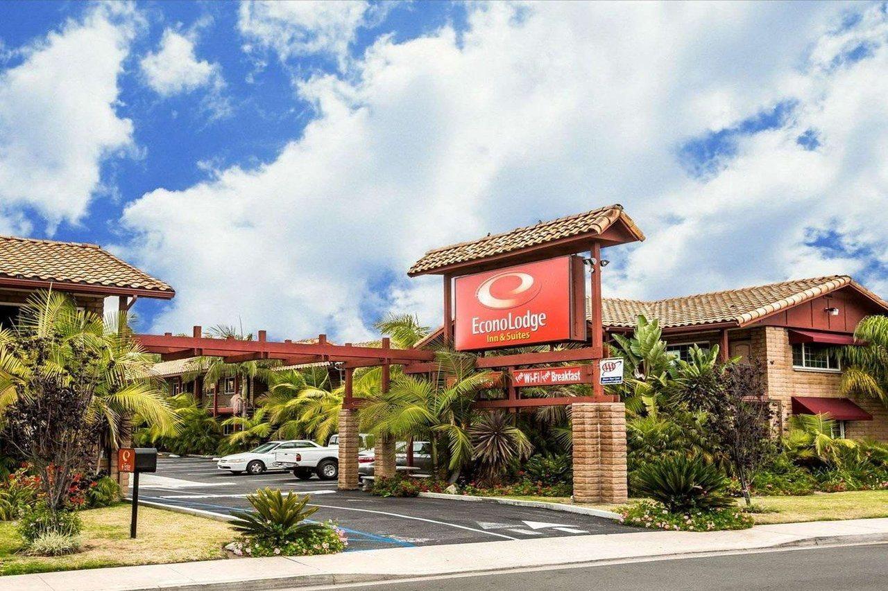 6 Carlsbad, Ca- North Hotel