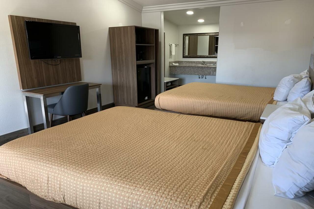 Rodeway 3*