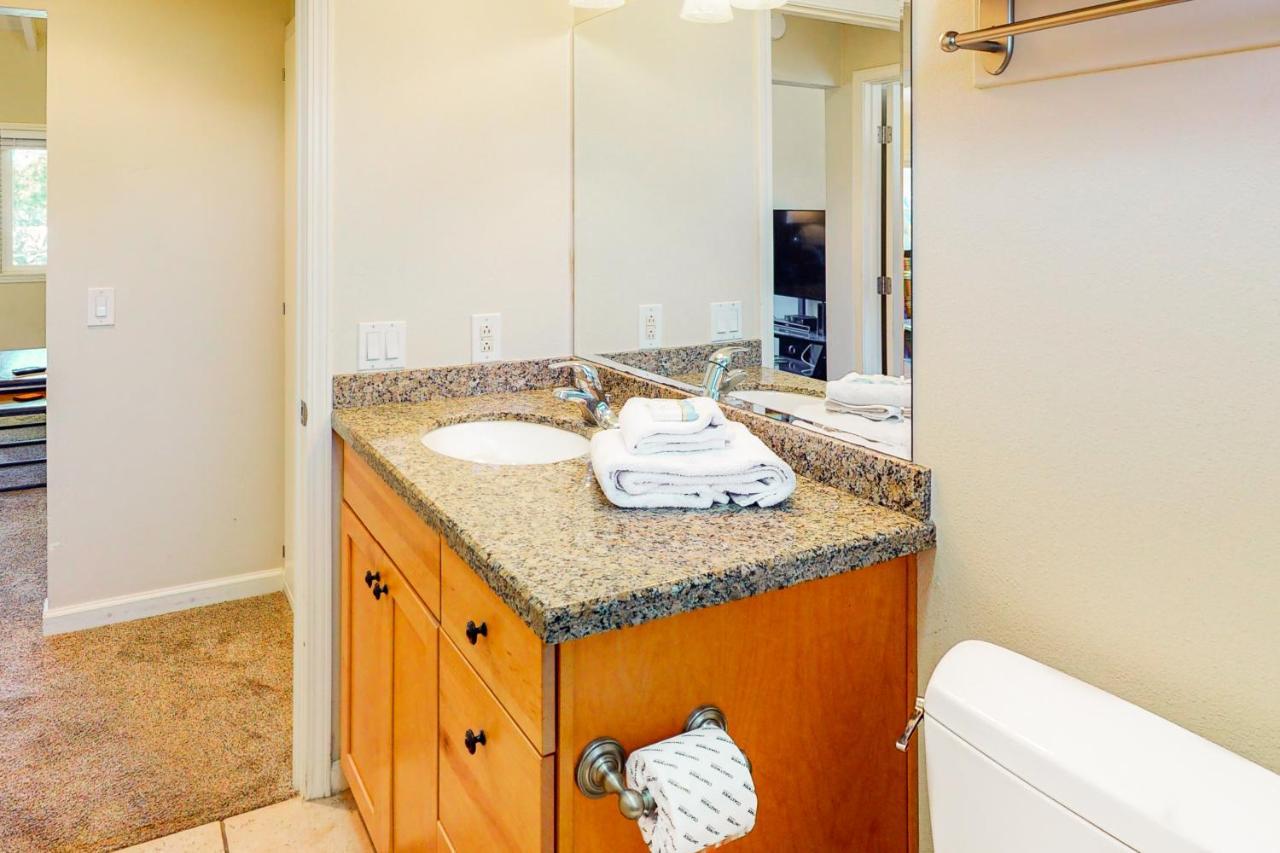 Apartment 3080 Lincoln St #16 Carlsbad