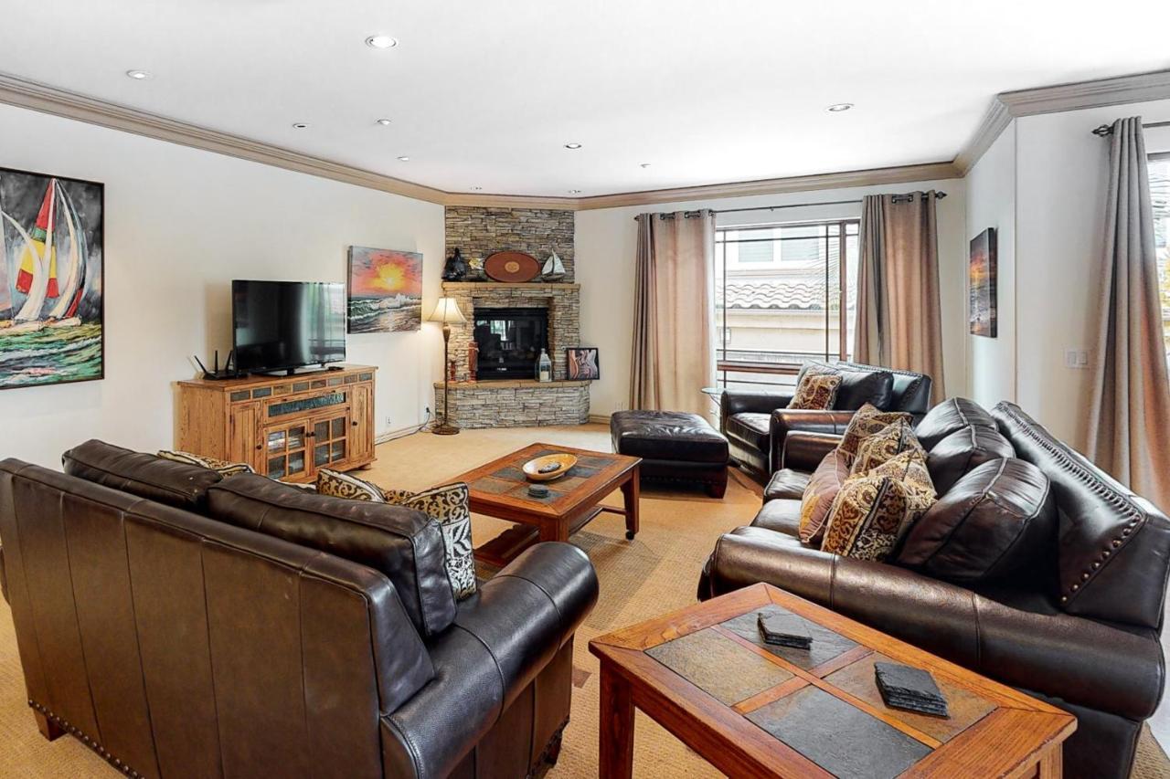 329 Oak Ave *