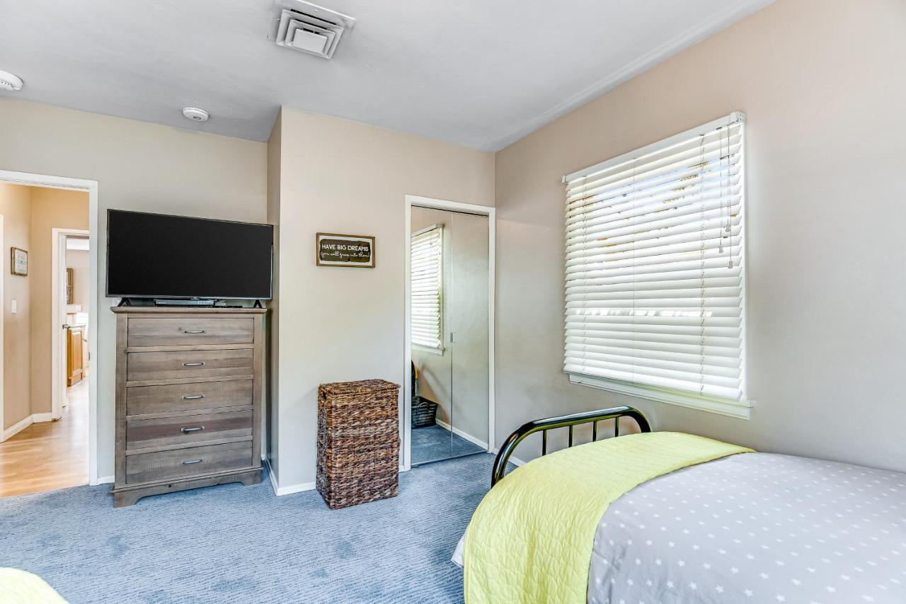 3245 Garfield St * Carlsbad