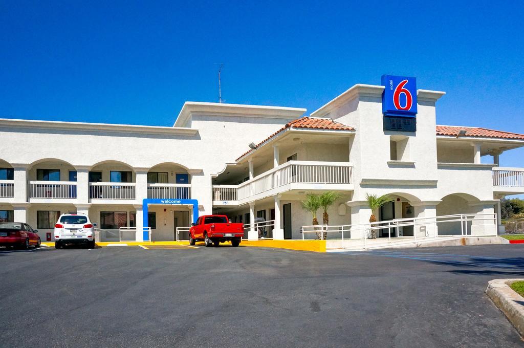 6-carlsbad, Ca