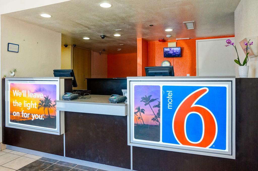 Hotel 6-carlsbad, Ca