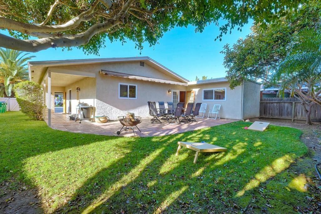 Great Group Retreat! Hacienda Decor, Spacious Floor Plan, Private Backyard