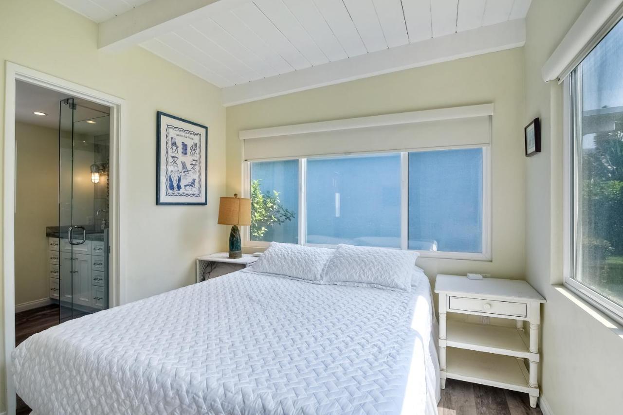 Oceanfront With Private Access, Remodeled Kitchen Holiday home Carlsbad