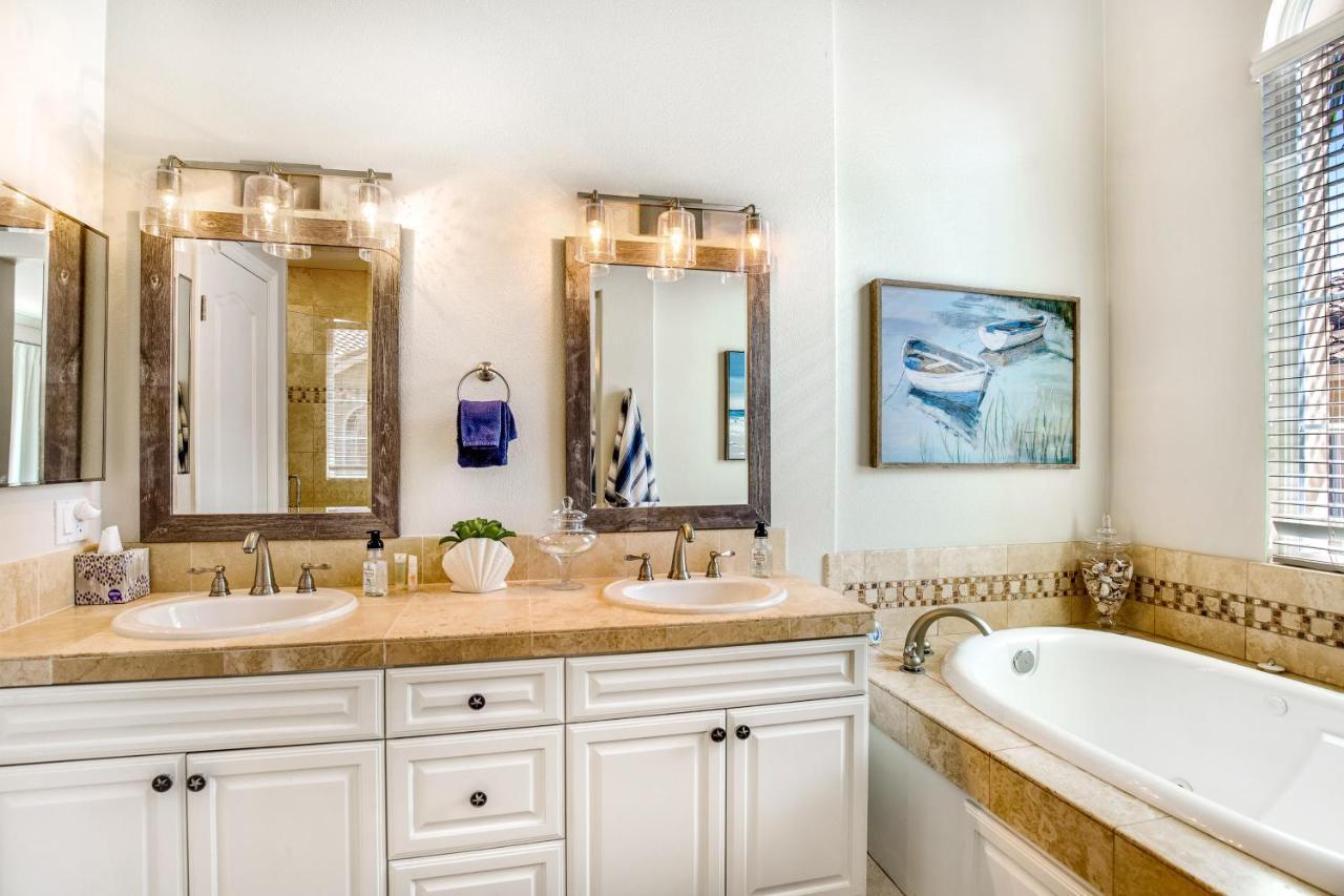 Village Charm Apartment Carlsbad