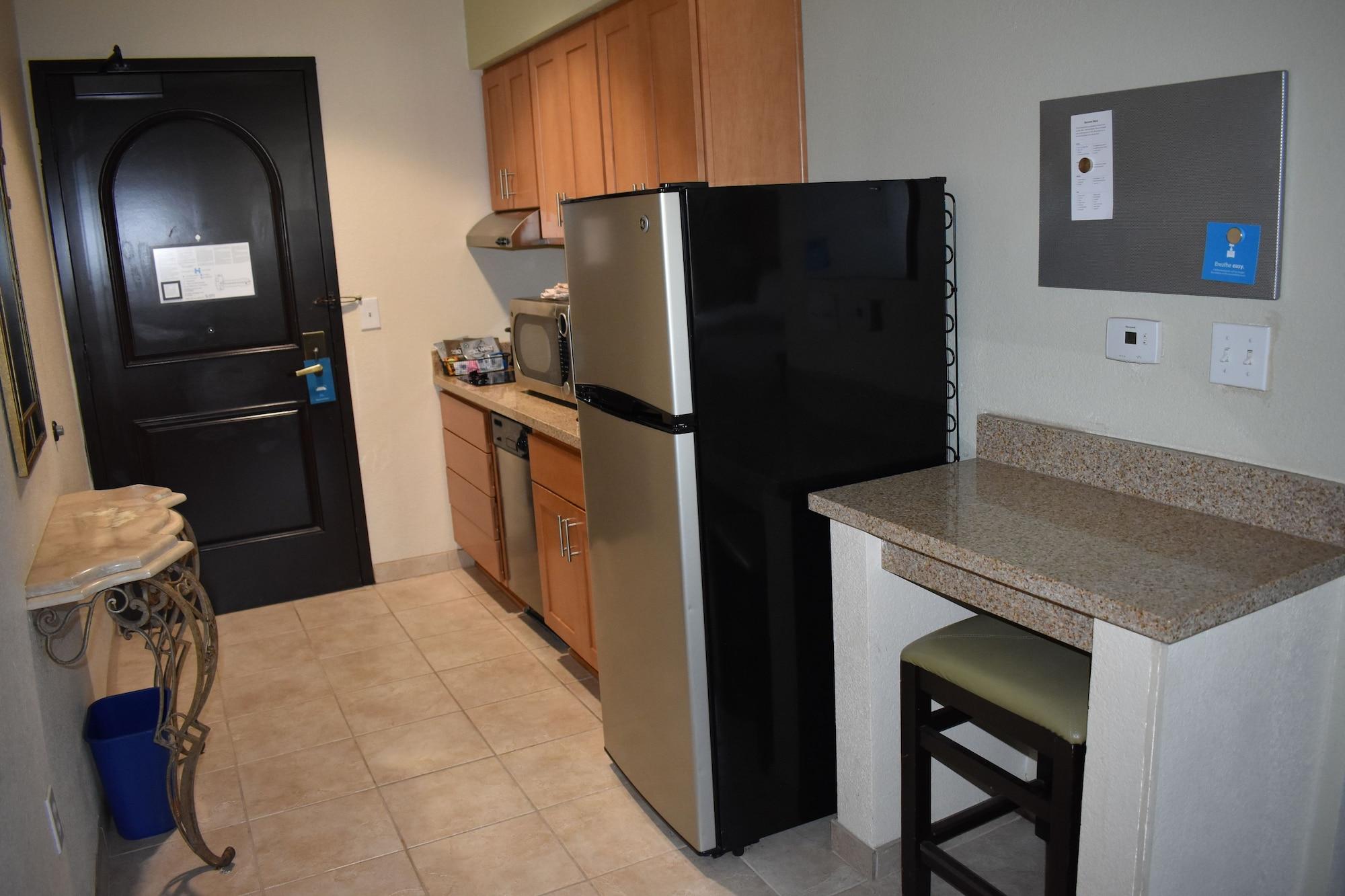 6 Ca 4* Carlsbad