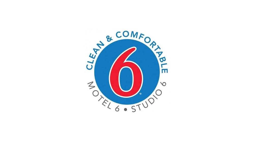 6-carlsbad, Ca 2*