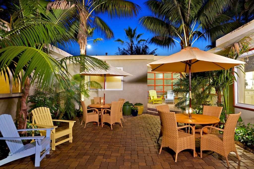 Ocean Palms