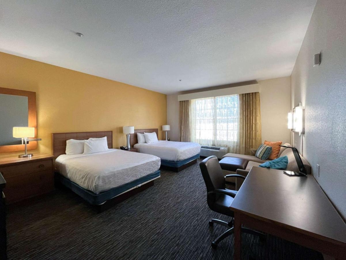 6 Carlsbad, Ca Hotel 2*