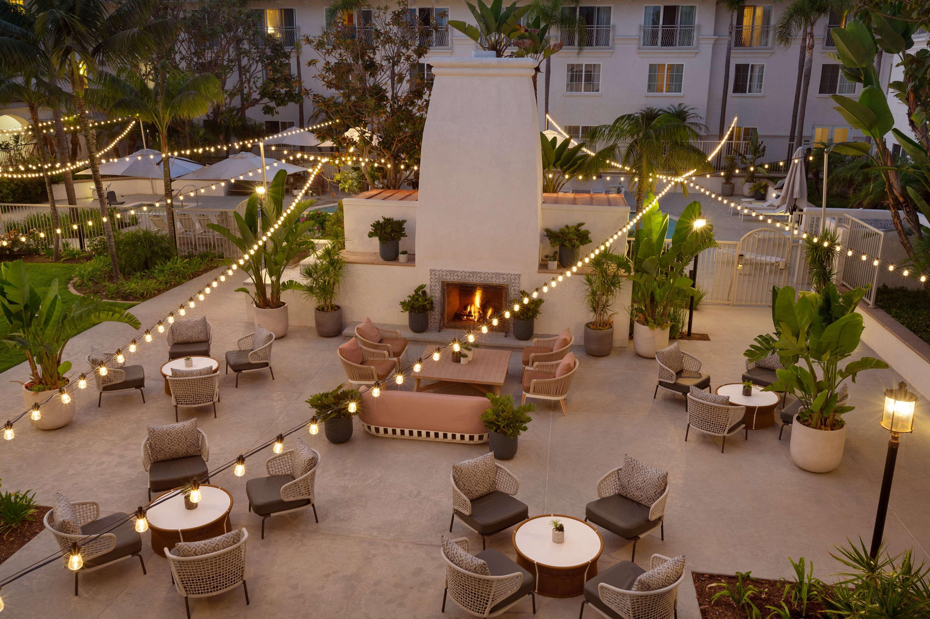 Hilton Garden Hotel 4*