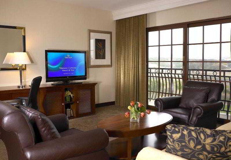 Sheraton & 4*