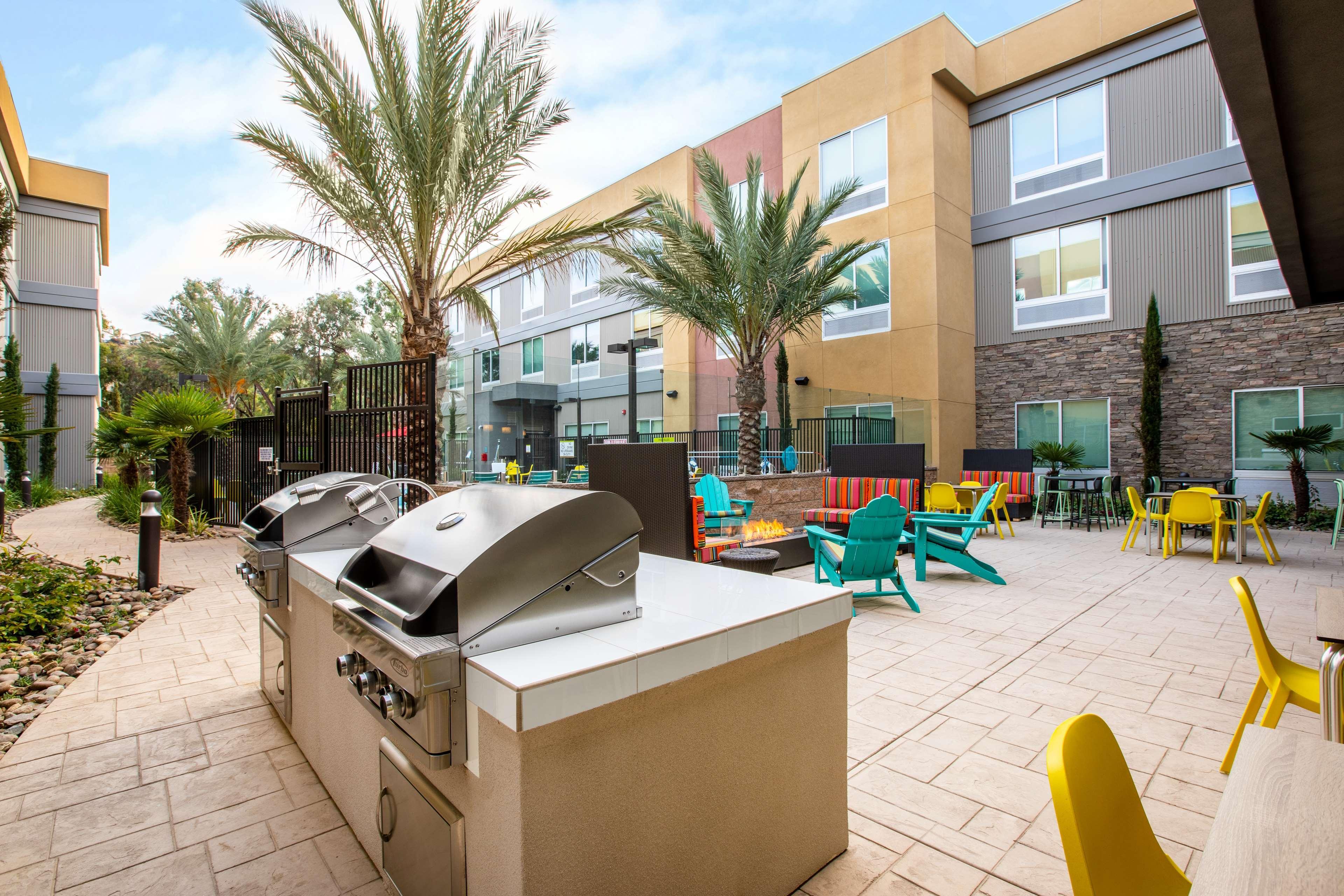 Home2 By Hilton Carlsbad, Ca 3*