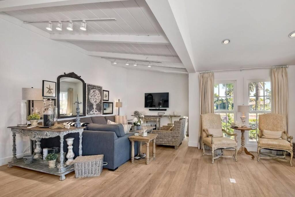 Walk To Beach, Ac, Firepit, Grill Holiday home Carlsbad