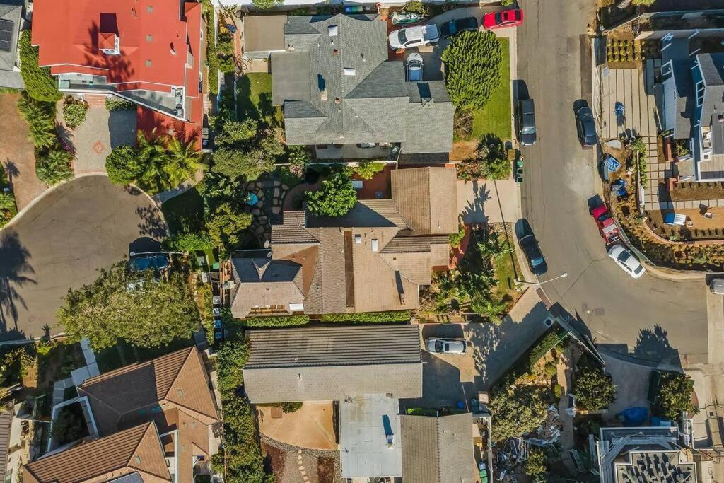 Oceanview, Walk To Beach, Fire Pit Holiday home