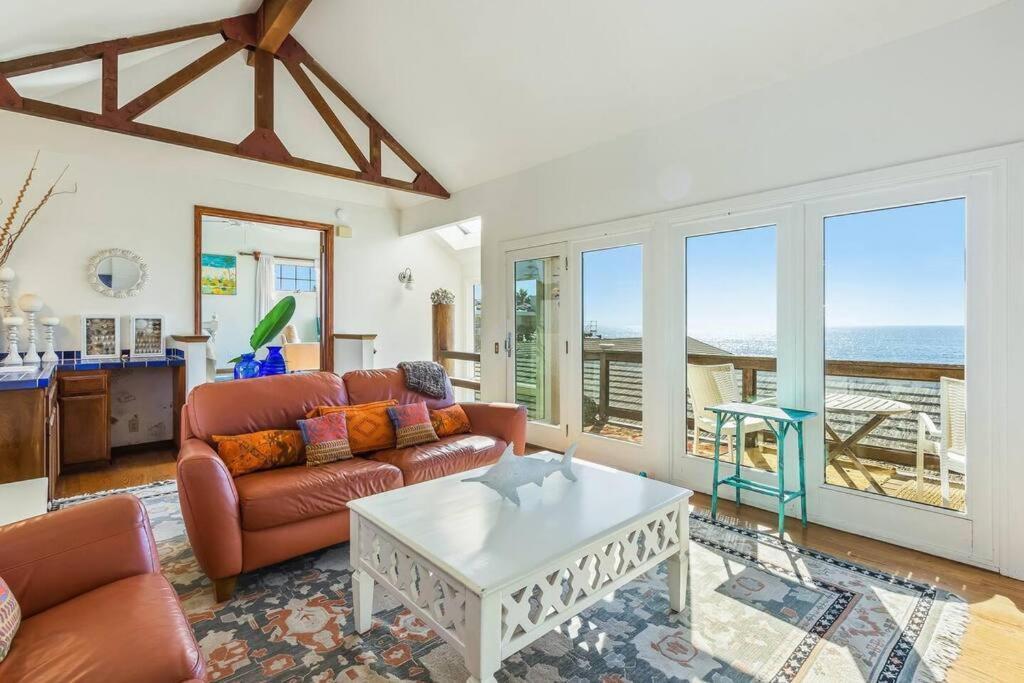 Oceanview, Walk To Beach, Fire Pit Holiday home