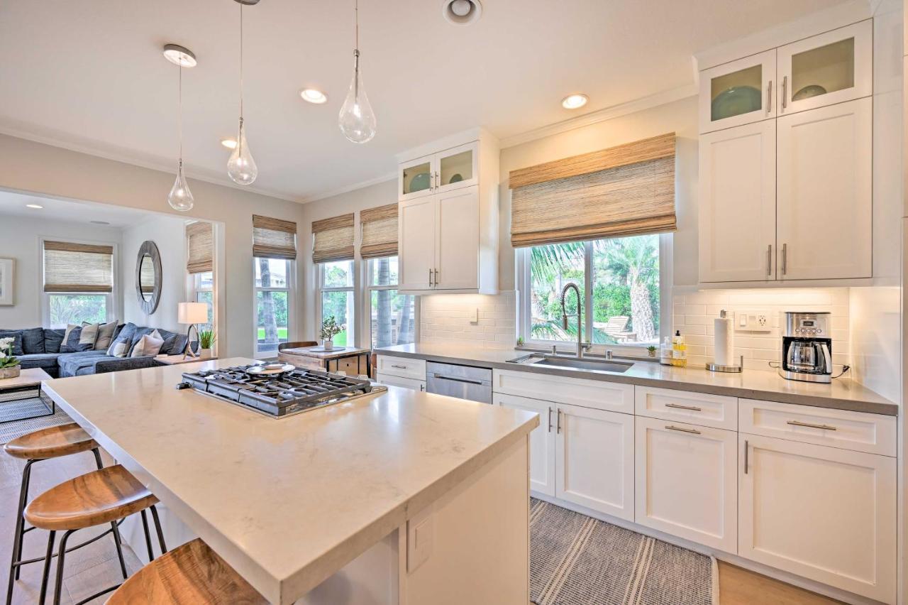 Stunning With Patio And Private Hot Tub! Carlsbad