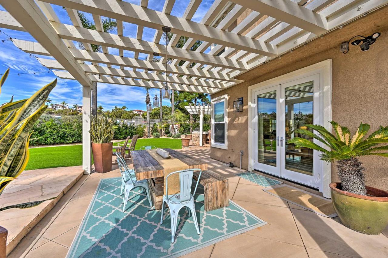 Stunning With Patio And Private Hot Tub! Holiday home Carlsbad