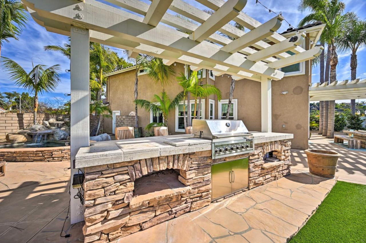Stunning With Patio And Private Hot Tub!