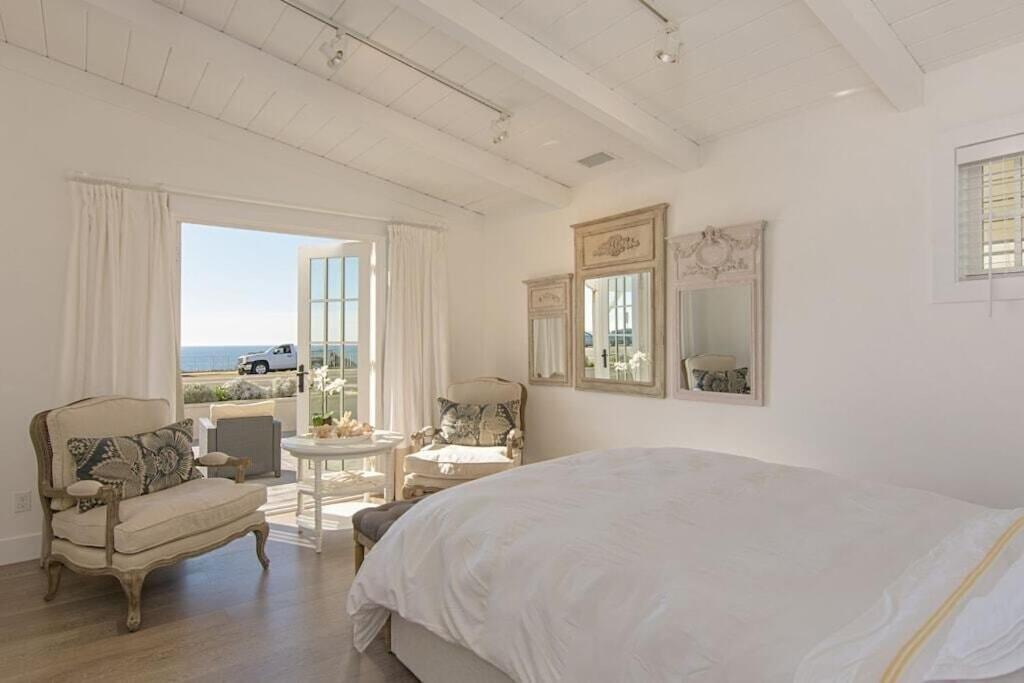 Ocean Views, Across The Street From Beach, Private Patio Apartment *