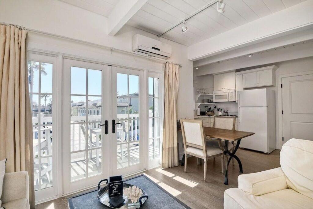 Apartment Ocean View From Private Patio, Steps To Beach, Parking