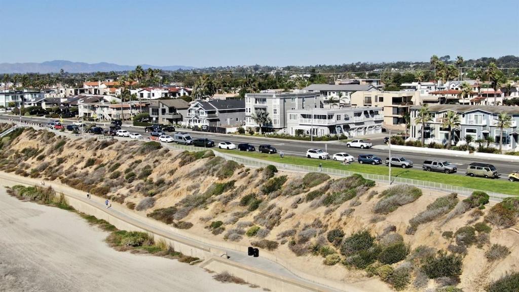 Ocean View From Private Patio, Steps To Beach, Parking *