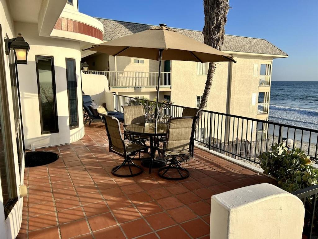 Apartment Oceanfront 2br Condo, Private & Patio, Rare Find Carlsbad