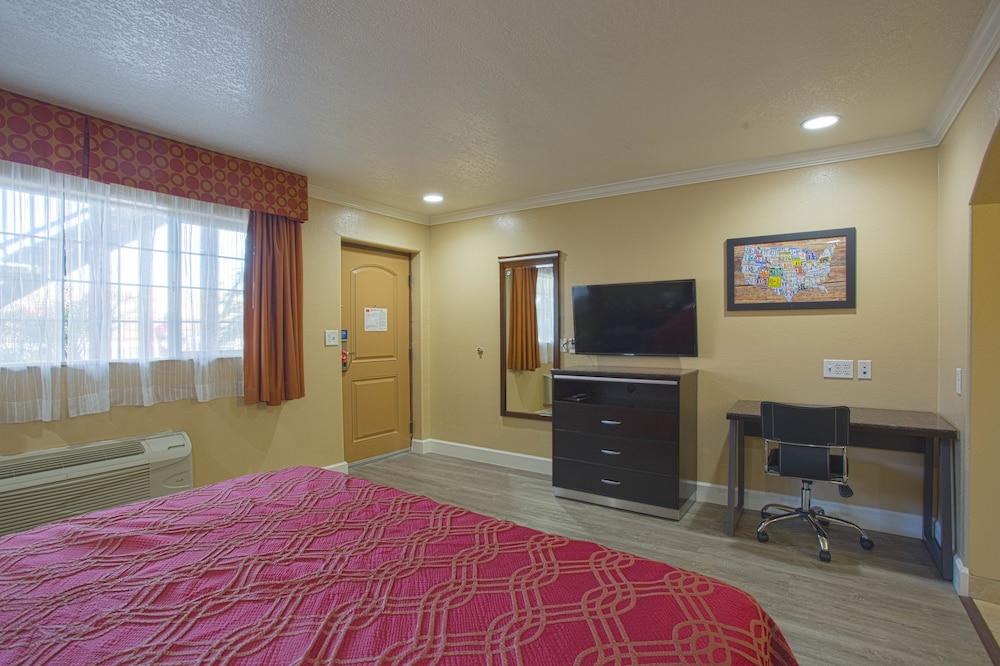 6 Carlsbad, Ca- North Carlsbad