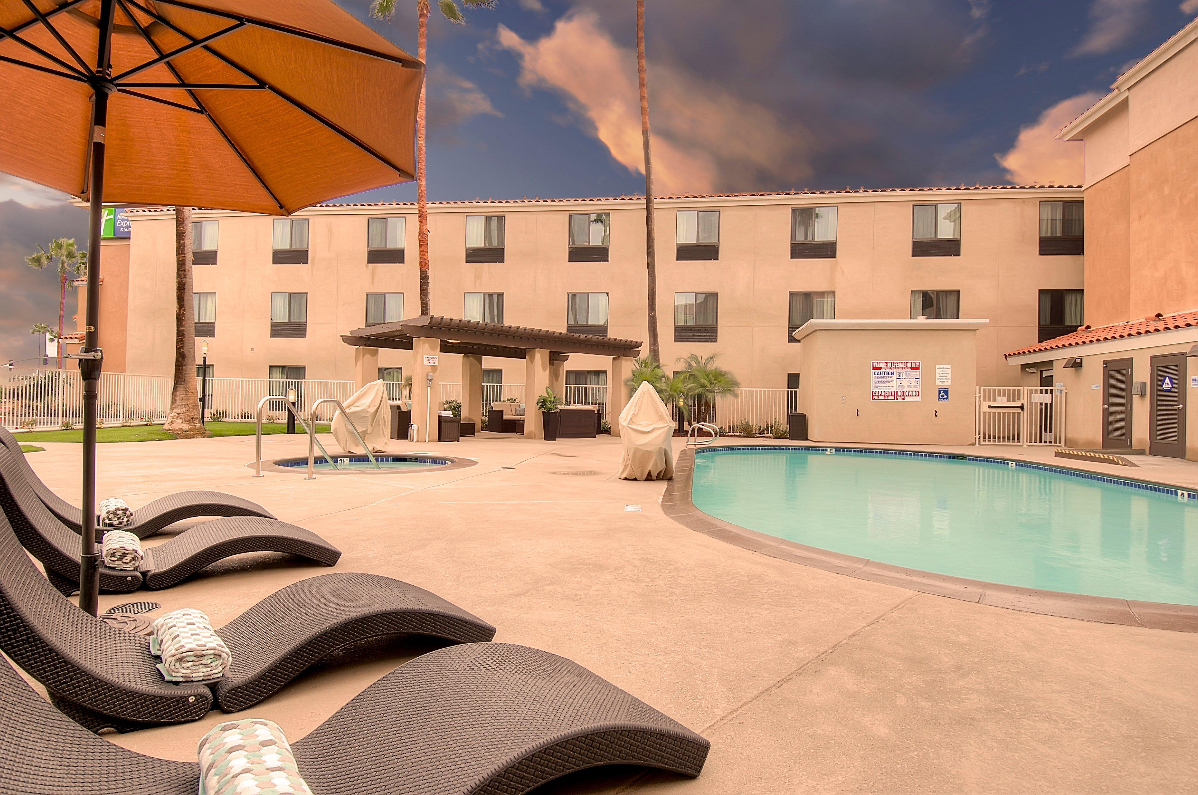 Hotel Express & By Ihg Carlsbad