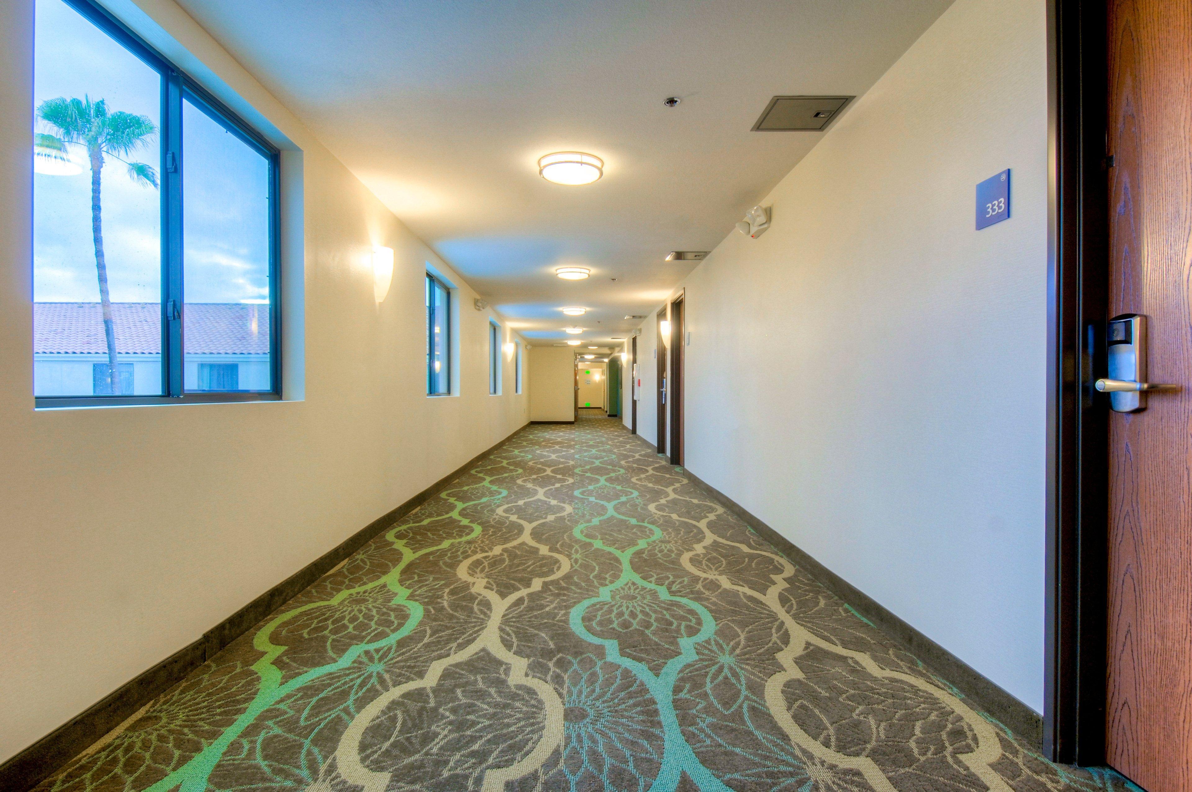 Hotel Express & By Ihg 3*