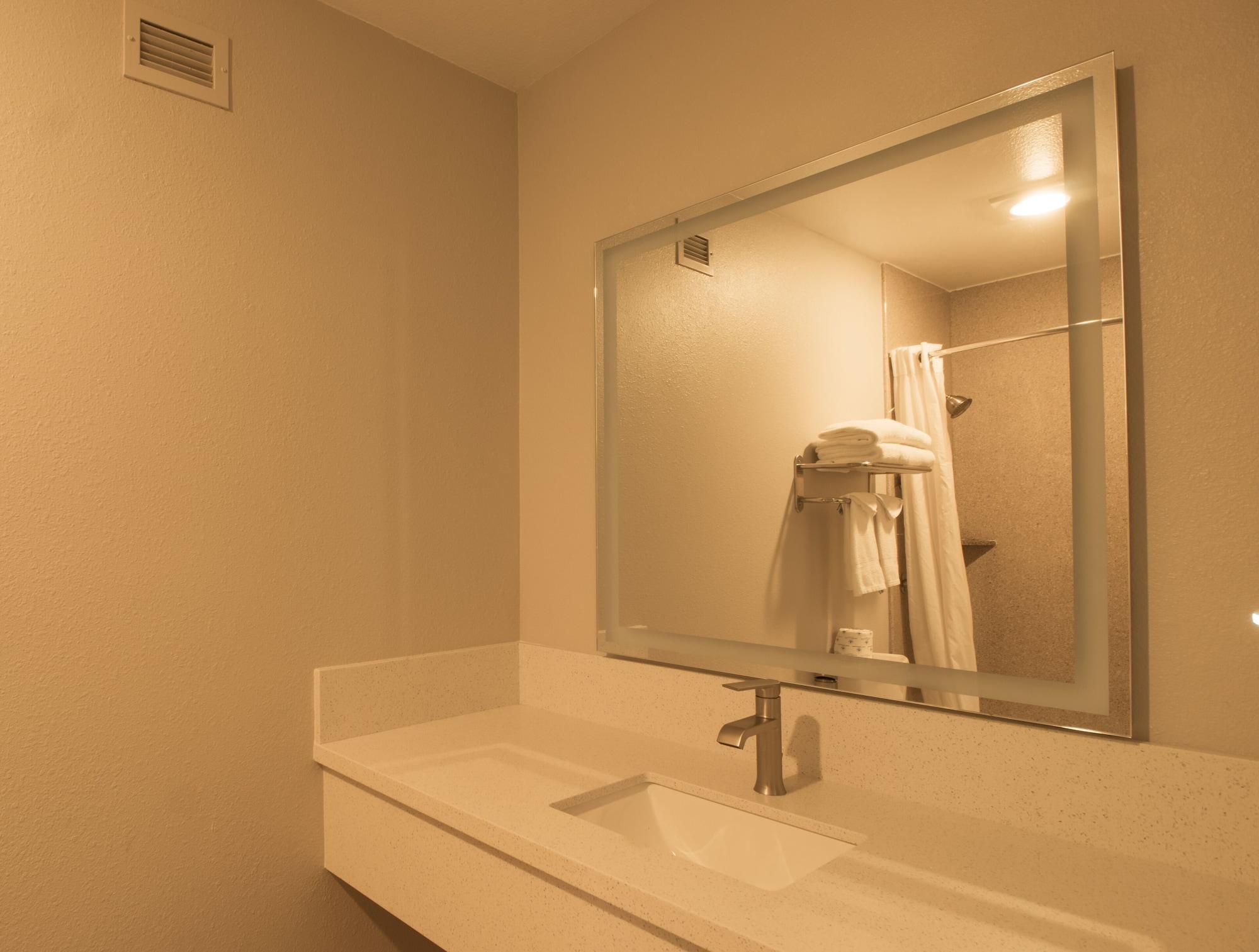 Days By Wyndham Carlsbad