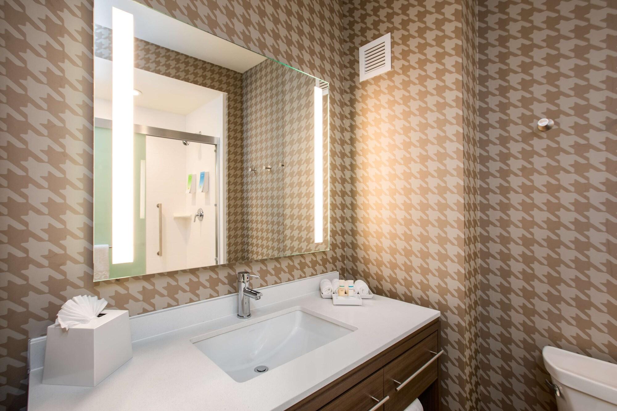 Home2 By Hilton Carlsbad, Ca Hotel 3*