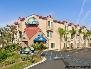 Days By Wyndham Hotel