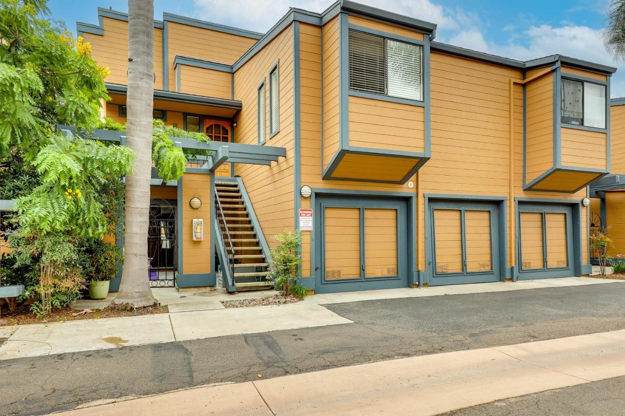 With Private Balcony And Pool Access! Apartment Carlsbad