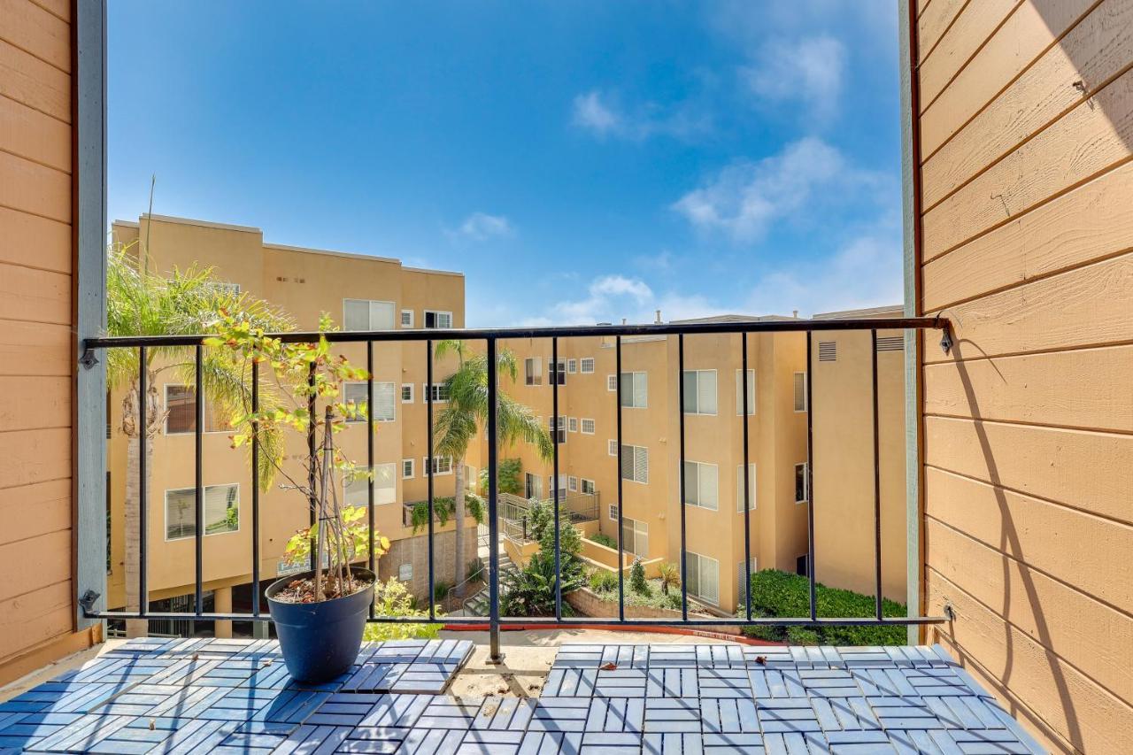 With Private Balcony And Pool Access! *