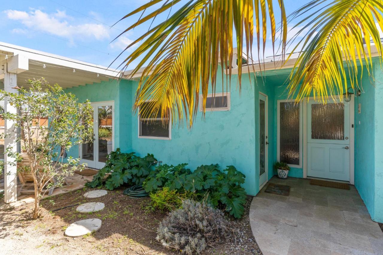 Luxury House. Pool/hot Tub! Walk To Beach!