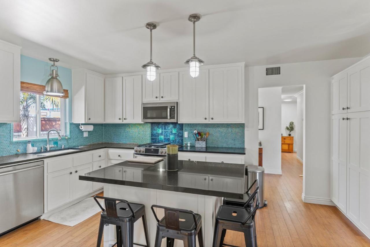 Luxury House. Pool/hot Tub! Walk To Beach! Carlsbad