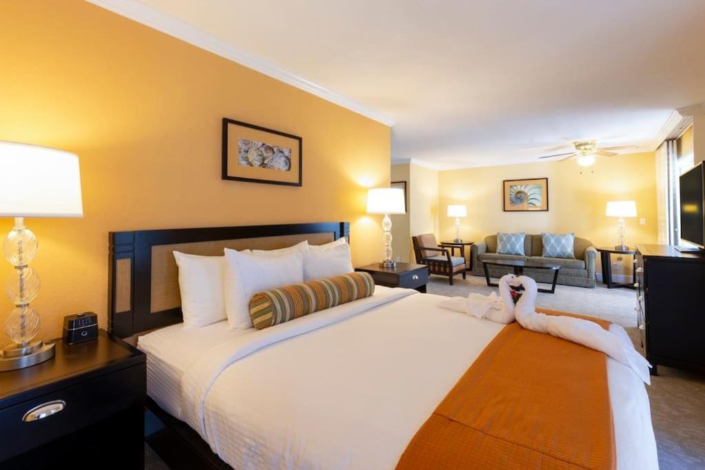 Steps From The In Carlsbad- 1 Bedroom Unit