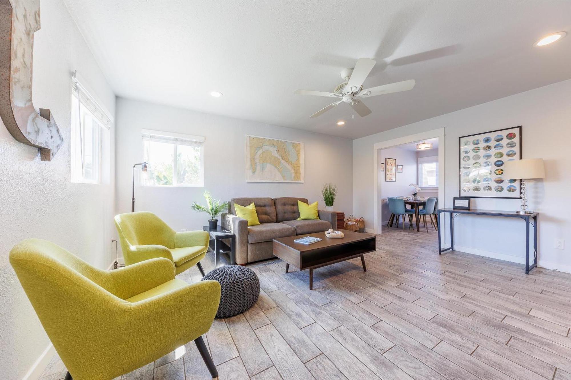 Charming - 4br, Sleeps 10, Pets Ok