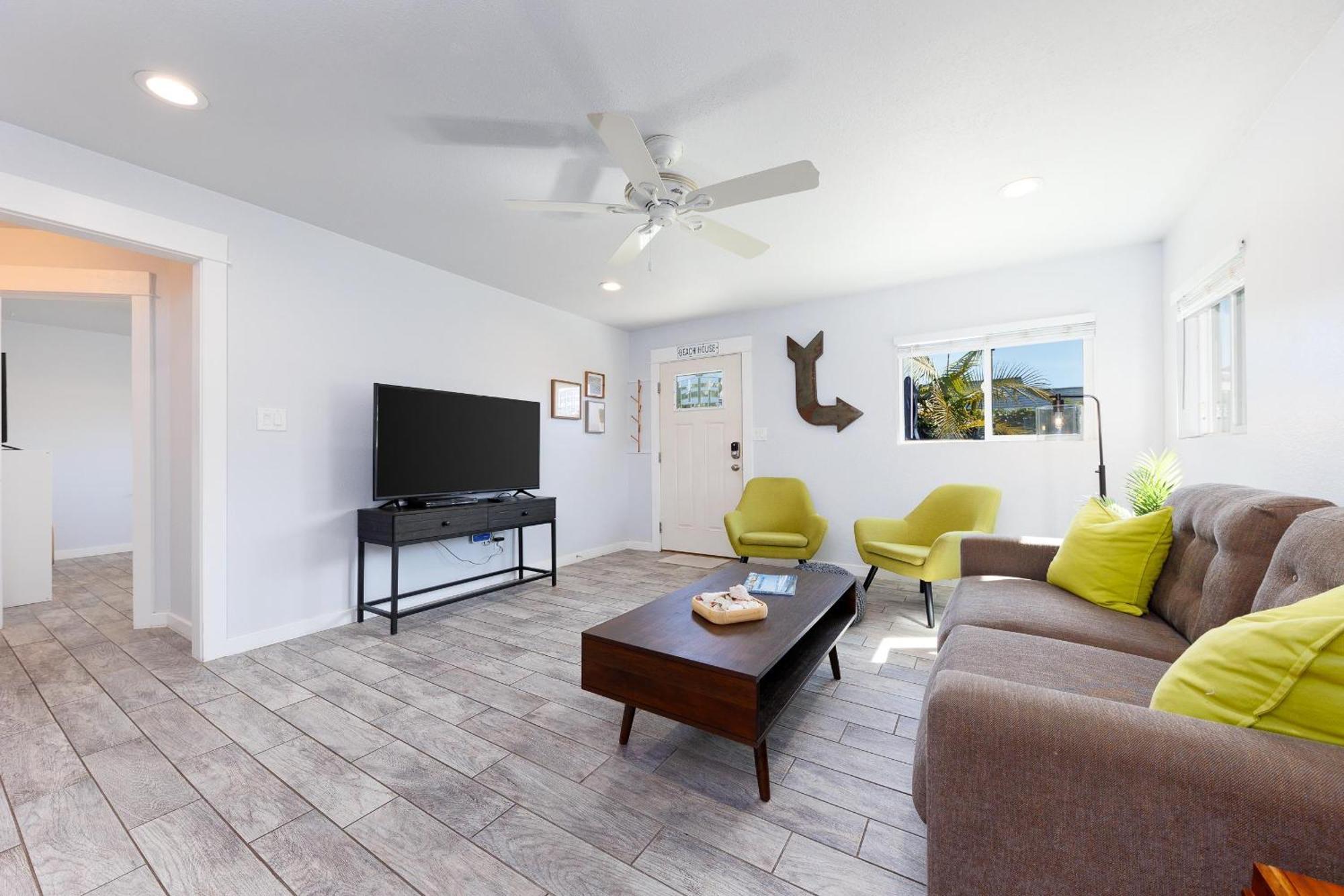 Pet Friendly Bungalow, Close To Holiday home *