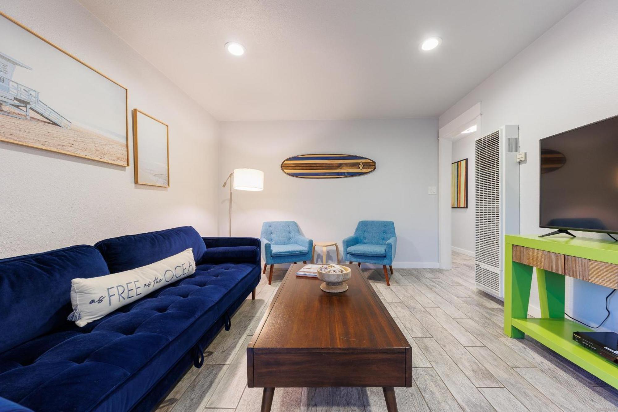 Charming - 4br, Sleeps 10, Pets Ok Holiday home Carlsbad