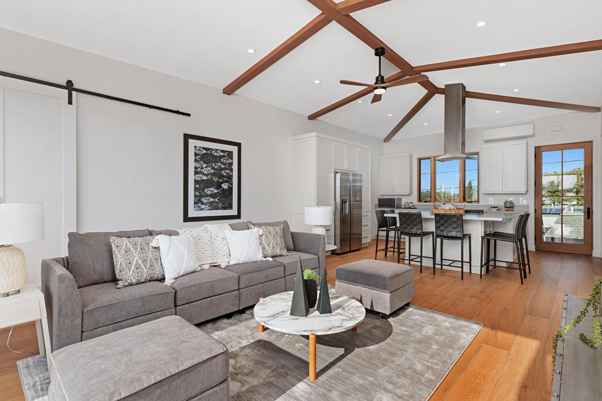 Holiday home Oceanview Rooftop Patio - Walk To The & Park Carlsbad