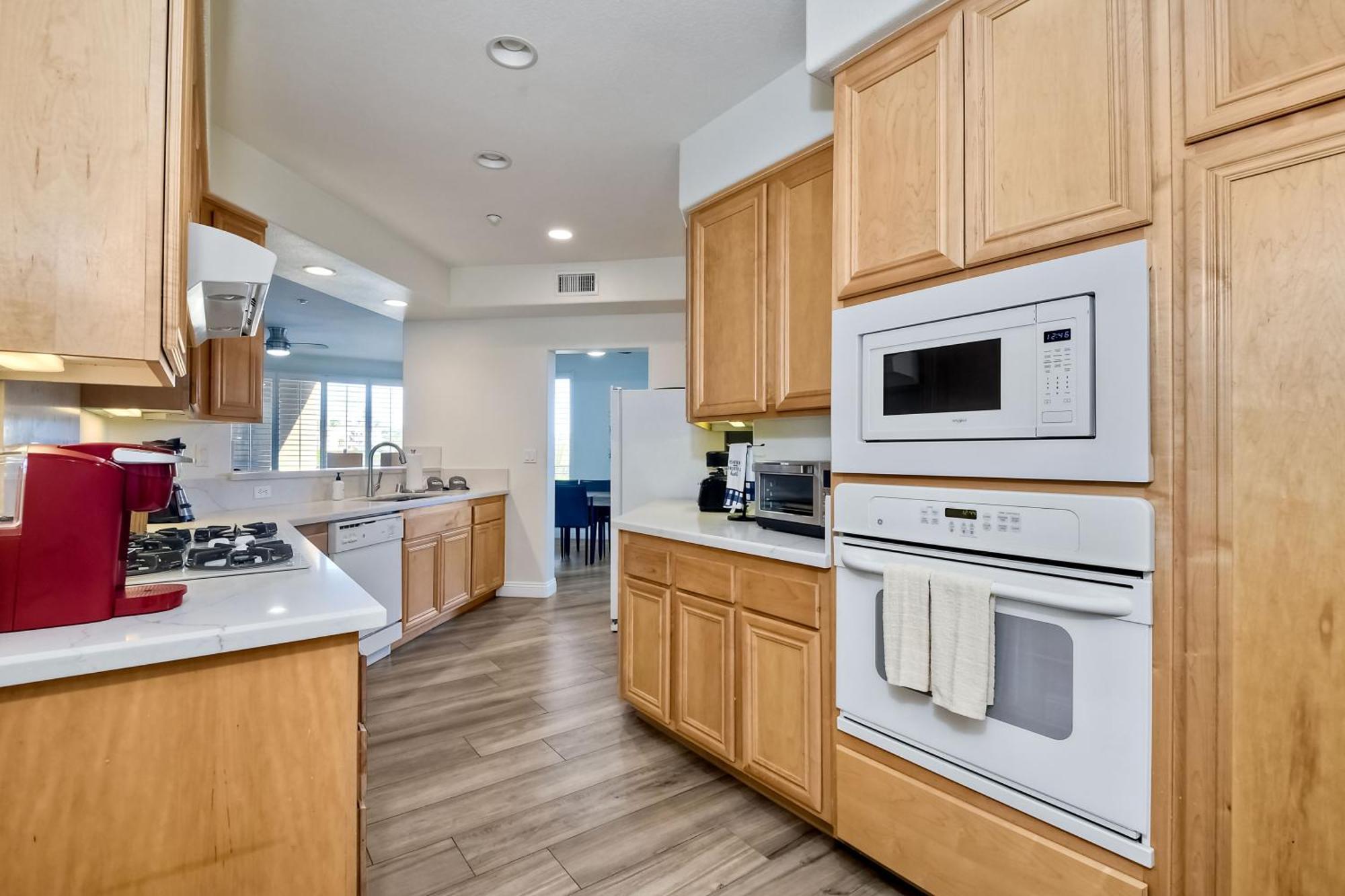 Holiday home Lagoon Views - Pool - Hot Tub - Gated Community Carlsbad