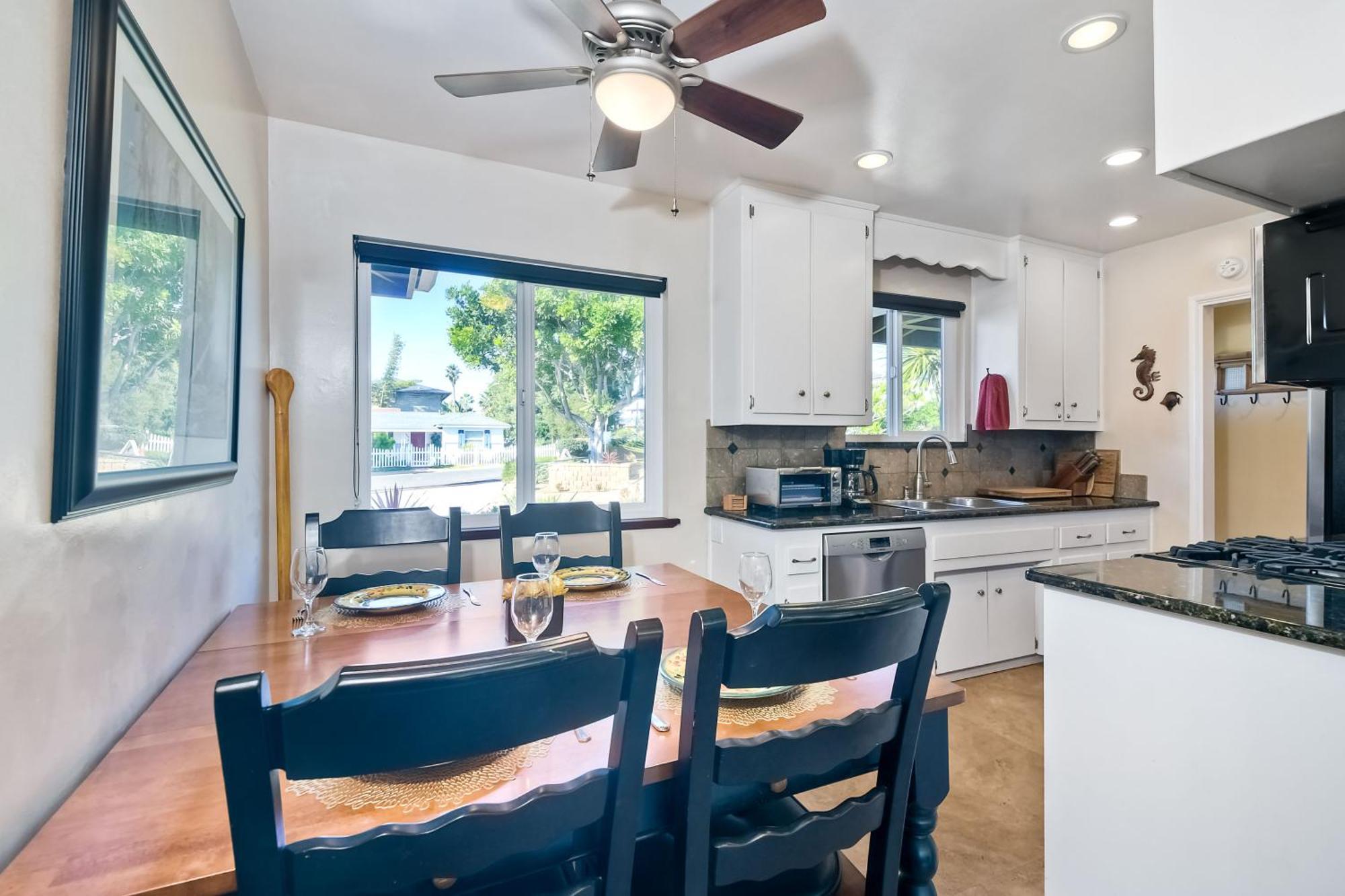 Holiday home Walk To - Bbq - Fire Pit - Outdoor Dining *